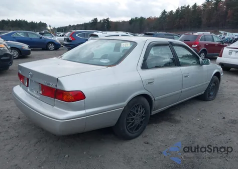 2001 Toyota Camry Ce из США, поврежденный, VIN 4T1BG22K21U021856
